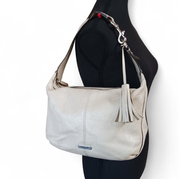 Coach Avery Hobo Bag Ivory Pebbled Leather Silver Hardware - Picture 1 of 12